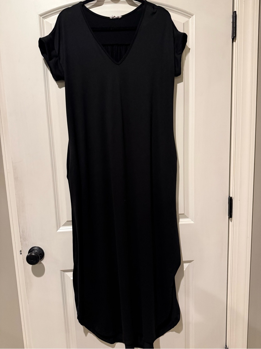 Black V-Neck Short Sleeve Maxi Dress